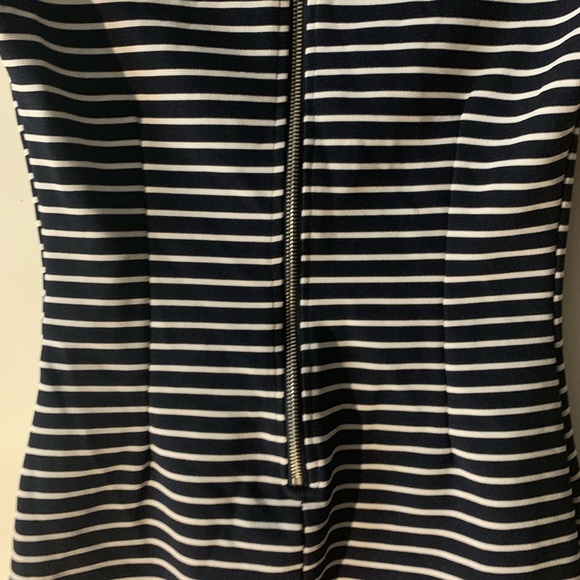 Cute striped dress - Picture 7 of 8